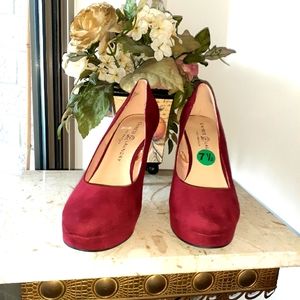 Chinese laundry size 7.5 burgundy red Pumps